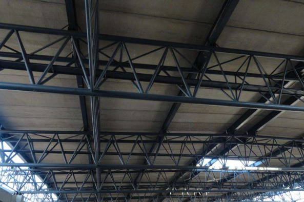 丹东如何区分管廊钢结构与桁架结构的管道支架